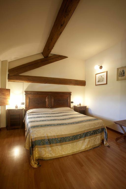 Agriturismo Il Bove Реджо Емилия Стая снимка